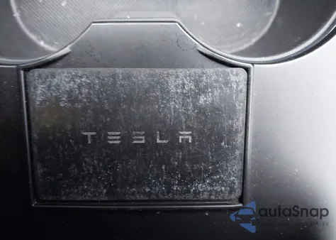 2020 Tesla Model Y Long Range Dual Motor All-Wheel Drive/Performance Dual Motor All-Wheel Drive from USA, damaged, VIN 5YJYGDEF8LF044398